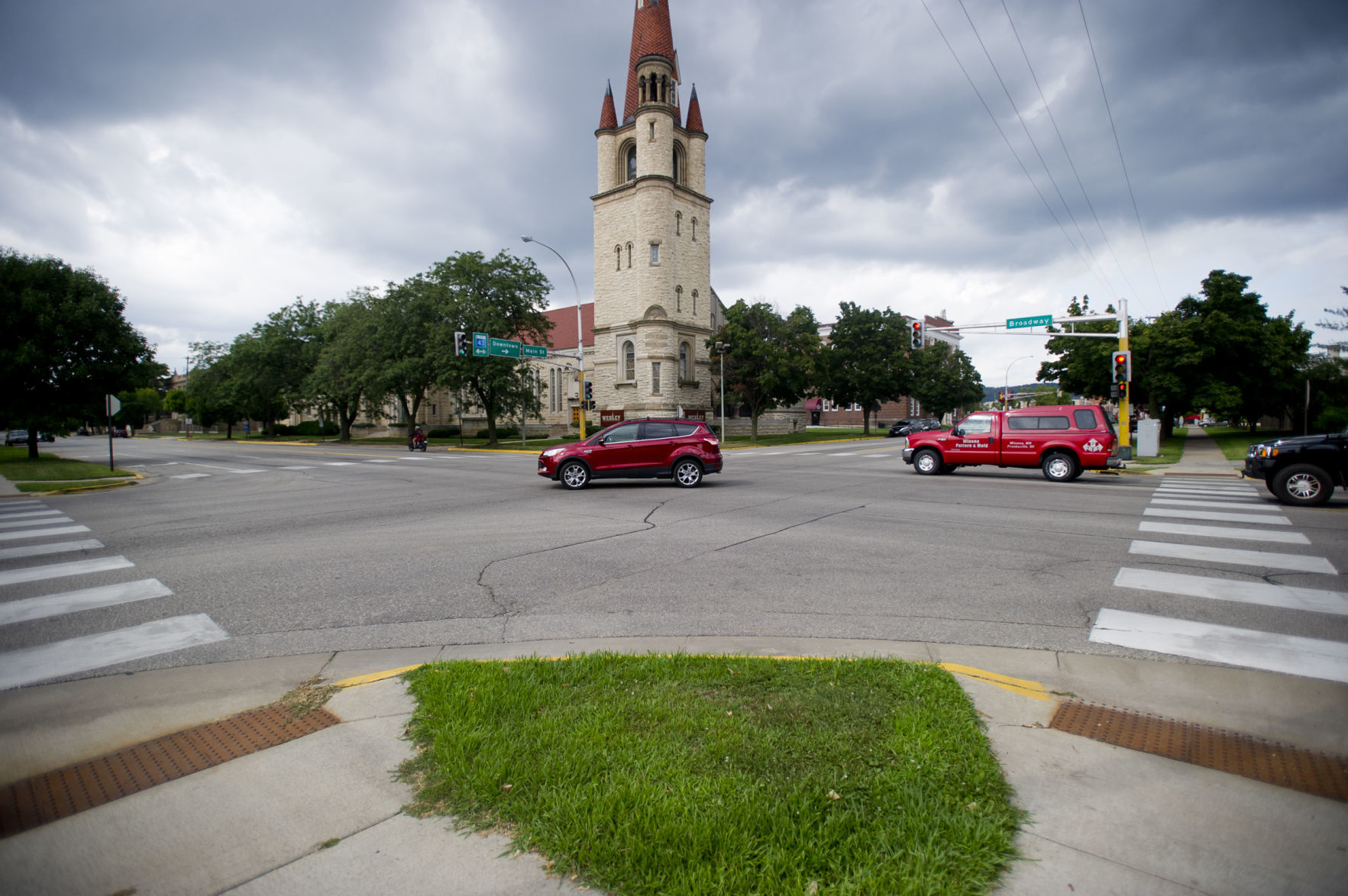 Main Street and Broadway - 18 crashes